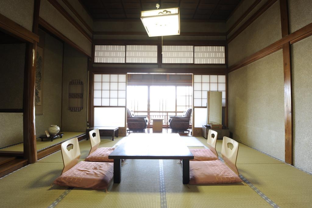 Hitoyoshi Ryokan Pokoj fotografie