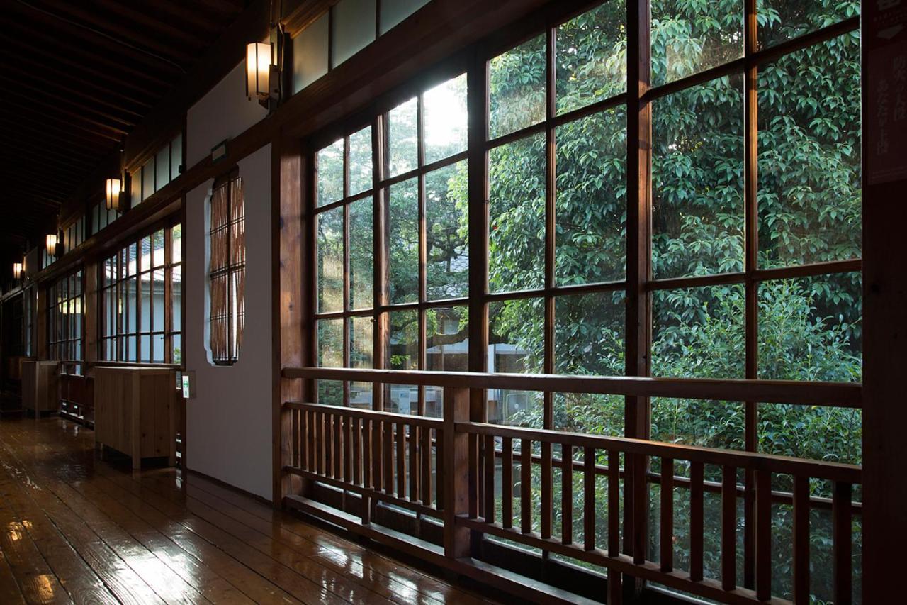 Hitoyoshi Ryokan Exteriér fotografie