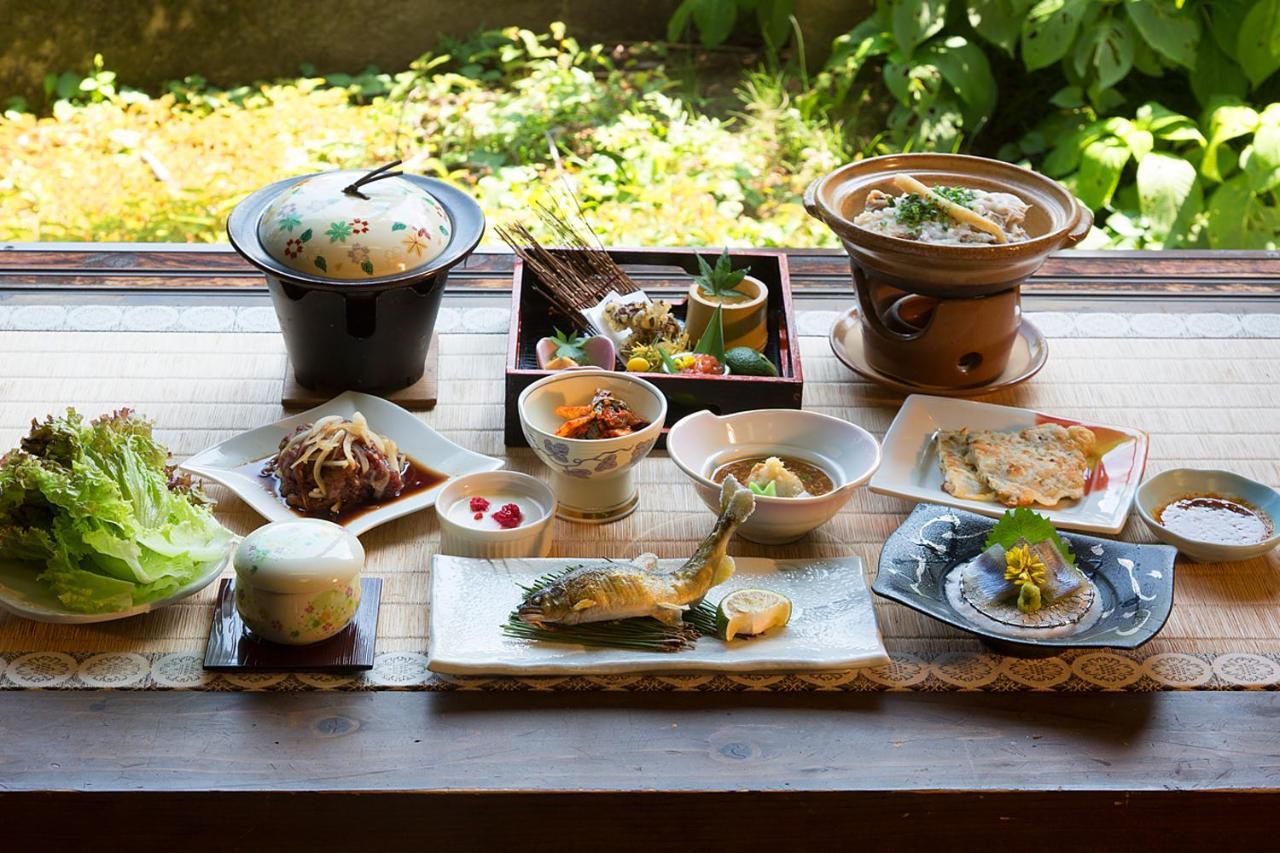Hitoyoshi Ryokan Exteriér fotografie
